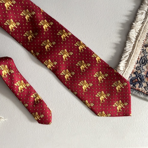 Marco Polo Italian 100% silk Tie Lion of Venice Pattern - Picture 2 of 7